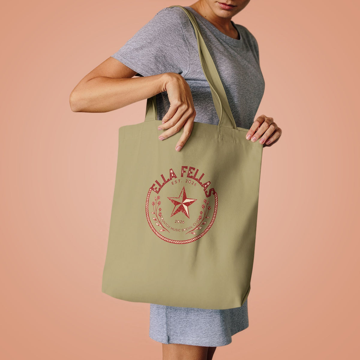 Khaki | Rope Badge canvas tote female model